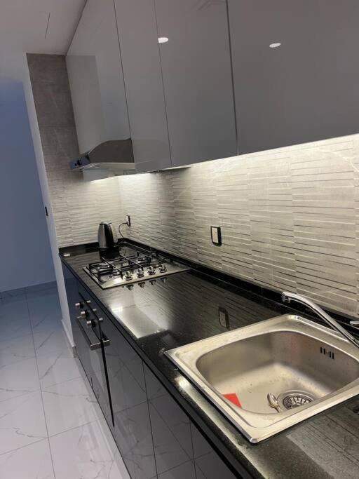 شقة Modern In The Heart Of